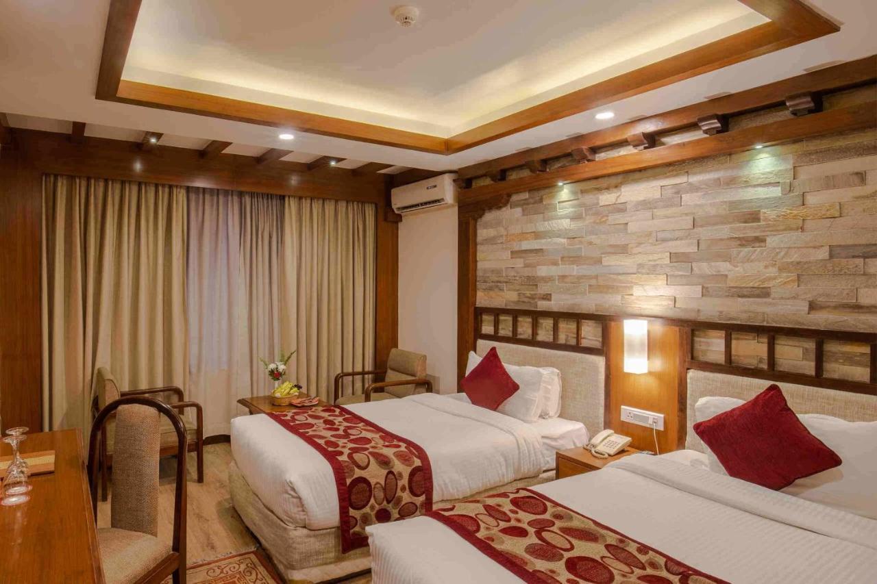 Hotel Manang Катманду Екстер'єр фото