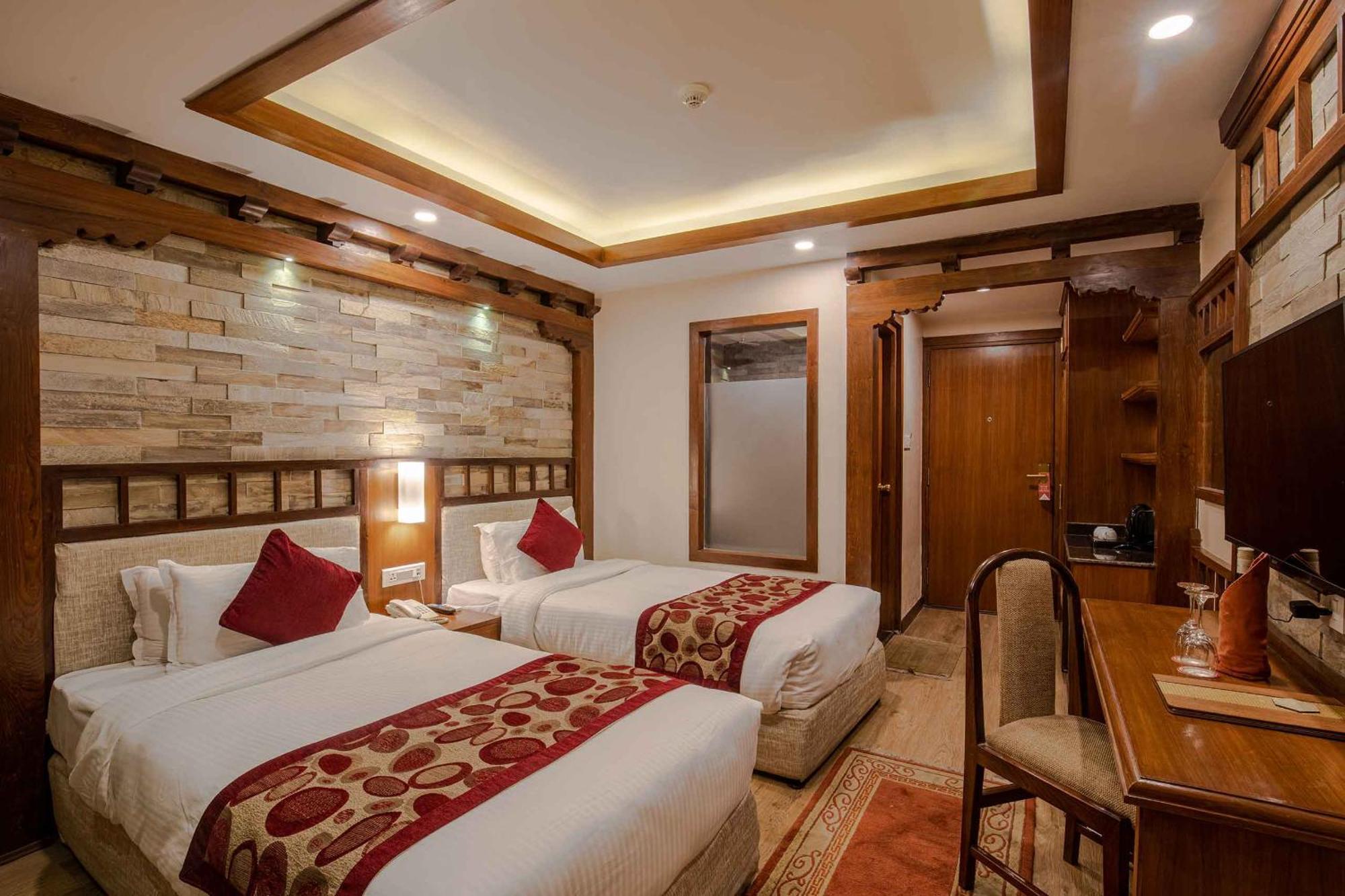 Hotel Manang Катманду Екстер'єр фото