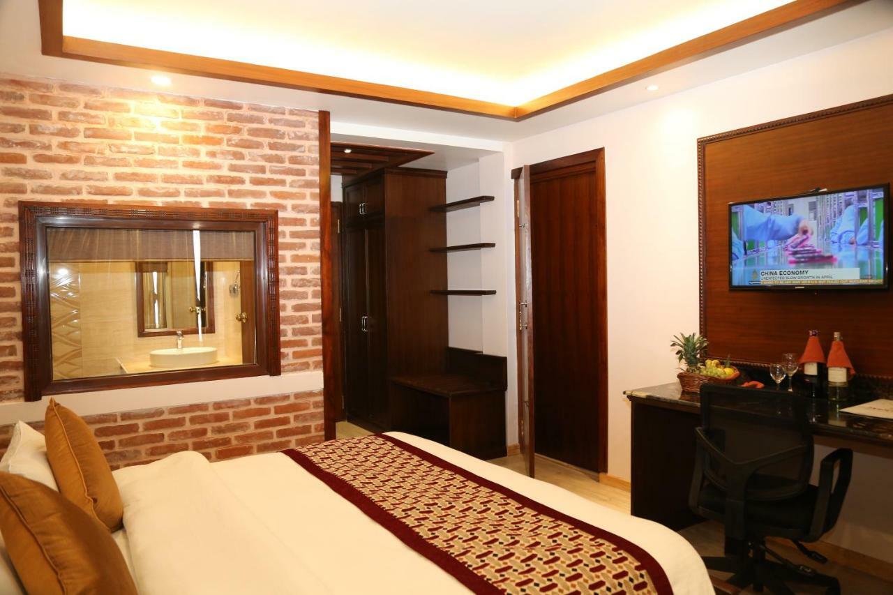 Hotel Manang Катманду Екстер'єр фото